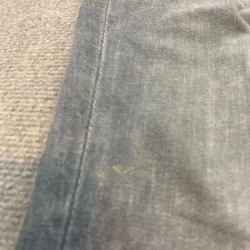 Levi's Jeans Men 36‎ Fits 37x31 Faded Gray 541 Denim Distressed Straight Fit